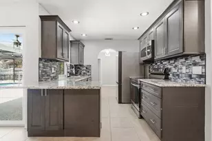 826 SE Quiescent Ln, Port Saint Lucie, FL 34983 - Photo 20