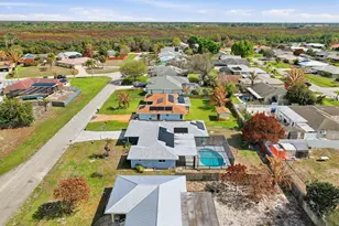 826 SE Quiescent Ln, Port Saint Lucie, FL 34983 - Photo 14