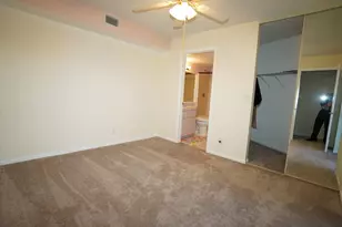 42 Springdale Cir, Palm Springs, FL 33461 - Photo 16