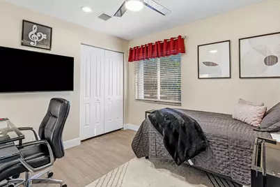 5077 Prairie Dunes Village Circle, Lake Worth, FL 33463 - Photo 24