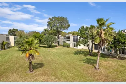 10 Willowbrook Lane #104, Delray Beach, FL 33446 - Photo 2