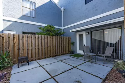 30 Crossings Circle #B, Boynton Beach, FL 33435 - Photo 2