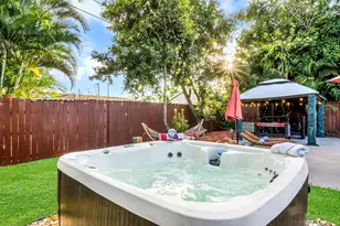 4310 Applecrest Dr, Palm Beach Gardens, FL 33410 - Photo 10