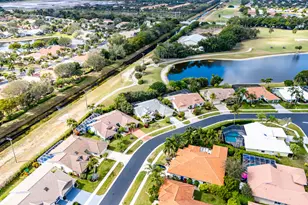 6122 Golf Villas Dr, Boynton Beach, FL 33437 - Photo 16