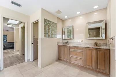 6122 Golf Villas Drive, Boynton Beach, FL 33437 - Photo 24