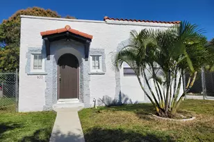 933 37th St, West Palm Beach, FL 33407 - Photo 1