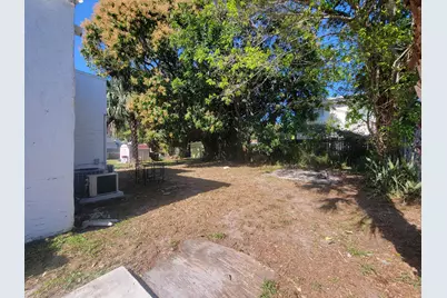 933 37th Street, West Palm Beach, FL 33407 - Photo 10