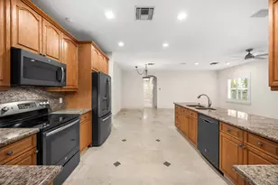 1558 Farmington Ave, Wellington, FL 33414 - Photo 4