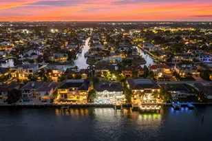 7188 NE 8th Dr, Boca Raton, FL 33487 - Photo 2