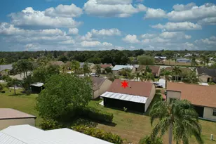 2313 SE Breckenridge Cir, Port Saint Lucie, FL 34952 - Photo 2