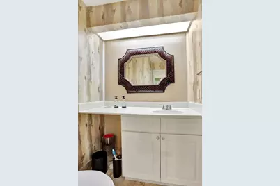 8353 Waterford Avenue, Tamarac, FL 33321 - Photo 16