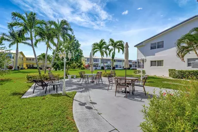 162 Sheffield G, West Palm Beach, FL 33417 - Photo 22