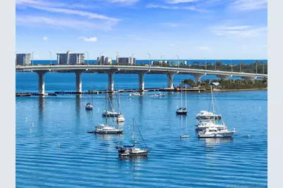 933 NE Sandalwood Place, Jensen Beach, FL 34957 - Photo 40