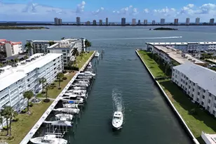 104 Paradise Harbour Blvd, North Palm Beach, FL 33408 - Photo 4