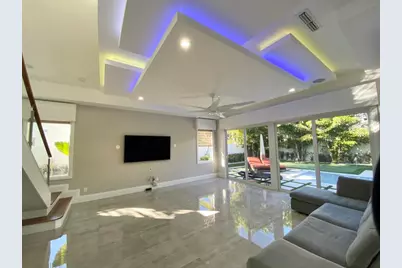 255 NE 3rd Court, Boca Raton, FL 33432 - Photo 10