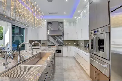 255 NE 3rd Court, Boca Raton, FL 33432 - Photo 4