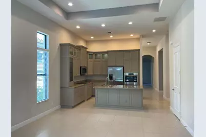 600 SE Fascino Circle, Port Saint Lucie, FL 34984 - Photo 2