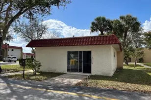 145 Lake Evelyn Dr, West Palm Beach, FL 33411 - Photo 18