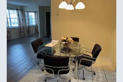 145 Lake Evelyn Drive, West Palm Beach, FL 33411 - Photo 8