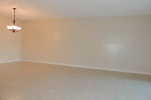 2505 Lakeview Cir, West Palm Beach, FL 33411 - Photo 8