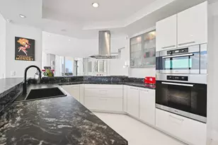 4100 Island Blvd, Aventura, FL 33160 - Photo 16