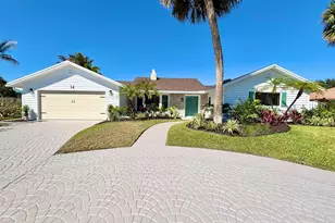 14 SE Paddock Cir, Jupiter, FL 33469 - Photo 2