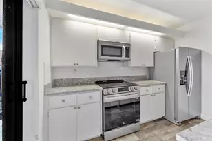 557 Green Springs Pl, West Palm Beach, FL 33409 - Photo 4