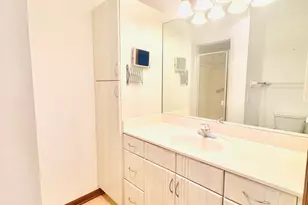 604 SE Castle Ct, Port Saint Lucie, FL 34952 - Photo 22