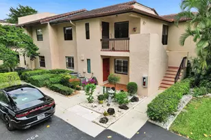 9264 Vista Del Lago, Boca Raton, FL 33428 - Photo 2