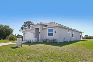 9006 S Castle Cir, Labelle, FL 33935 - Photo 28
