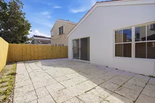 6211 Buena Vista Dr, Margate, FL 33063 - Photo 22