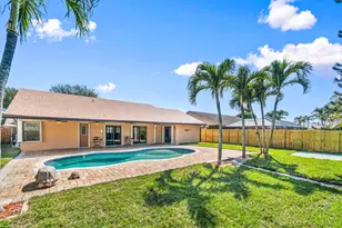 19873 Court Of The Myrtles, Boca Raton, FL 33434 - Photo 2