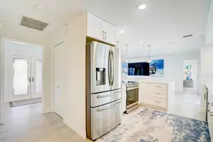 1201 Singer Dr, West Palm Beach, FL 33404 - Photo 16