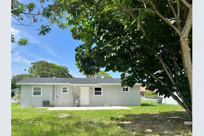 2801 Avenue Q Avenue, Fort Pierce, FL 34947 - Photo 18