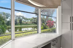 8110 Sandpiper Way, West Palm Beach, FL 33412 - Photo 10