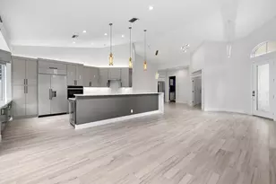 8110 Sandpiper Way, West Palm Beach, FL 33412 - Photo 12