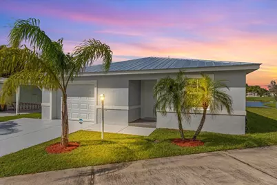 10 Juan Carlos Lane, Port Saint Lucie, FL 34952 - Photo 2