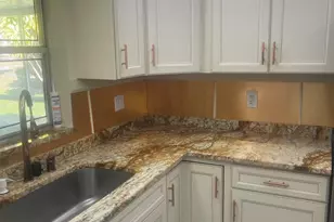 202 Sparrow Dr, Royal Palm Beach, FL 33411 - Photo 16