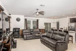 1557 SW Medley Ln SW, Port Saint Lucie, FL 34953 - Photo 4