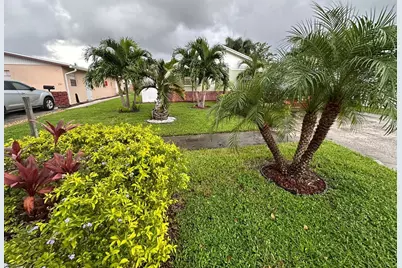 523 Colonial Road #A - B, West Palm Beach, FL 33405 - Photo 10