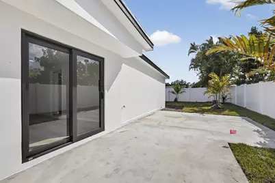 451 Dionne Drive, West Palm Beach, FL 33406 - Photo 32