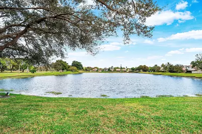 101 Azalea Circle, Boynton Beach, FL 33436 - Photo 40