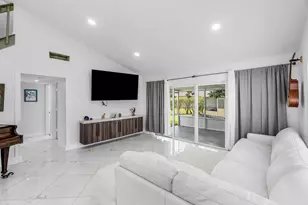 101 Azalea Cir, Boynton Beach, FL 33436 - Photo 14