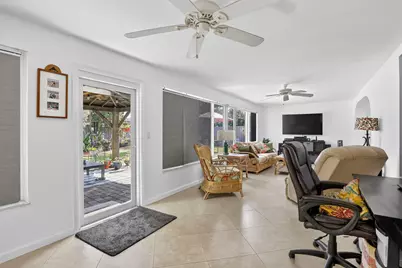 882 Azalea Court, Plantation, FL 33317 - Photo 16