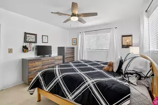 882 Azalea Ct, Plantation, FL 33317 - Photo 28