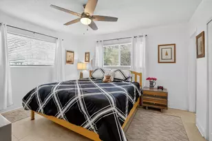 882 Azalea Ct, Plantation, FL 33317 - Photo 24