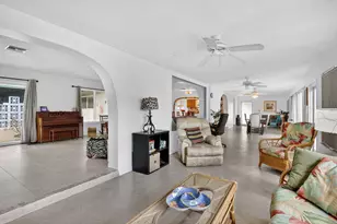 882 Azalea Ct, Plantation, FL 33317 - Photo 12