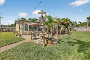 882 Azalea Ct, Plantation, FL 33317 - Photo 40