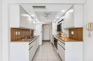 2003 N Ocean Blvd, Boca Raton, FL 33431 - Photo 10