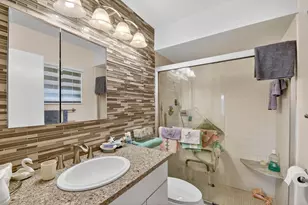 782 Nantucket Cir, Lake Worth, FL 33467 - Photo 14